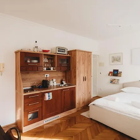 The Muse' Hideaway * Lublaň